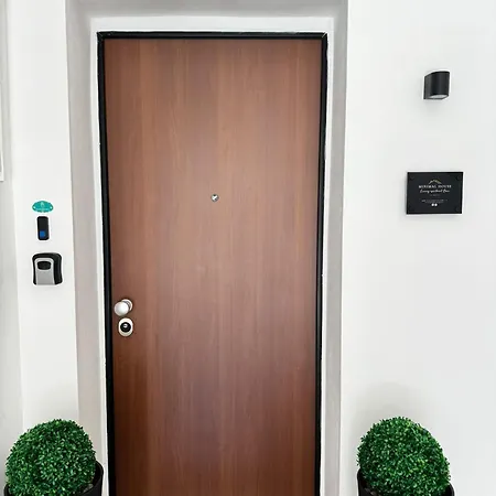 Luxury Apartment - La Fenice Bari Exterior foto